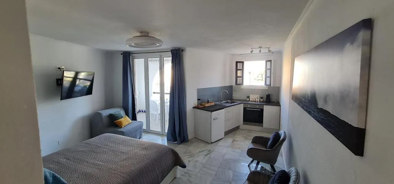 פלאייה דה לאס אמריקס Seafront Studio Camison Beach 0*, פלאייה דה לאס אמריקס ספרד